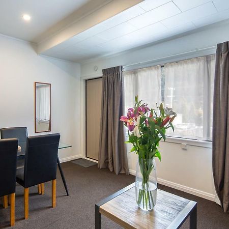 Abba Court Motel Queenstown Extérieur photo