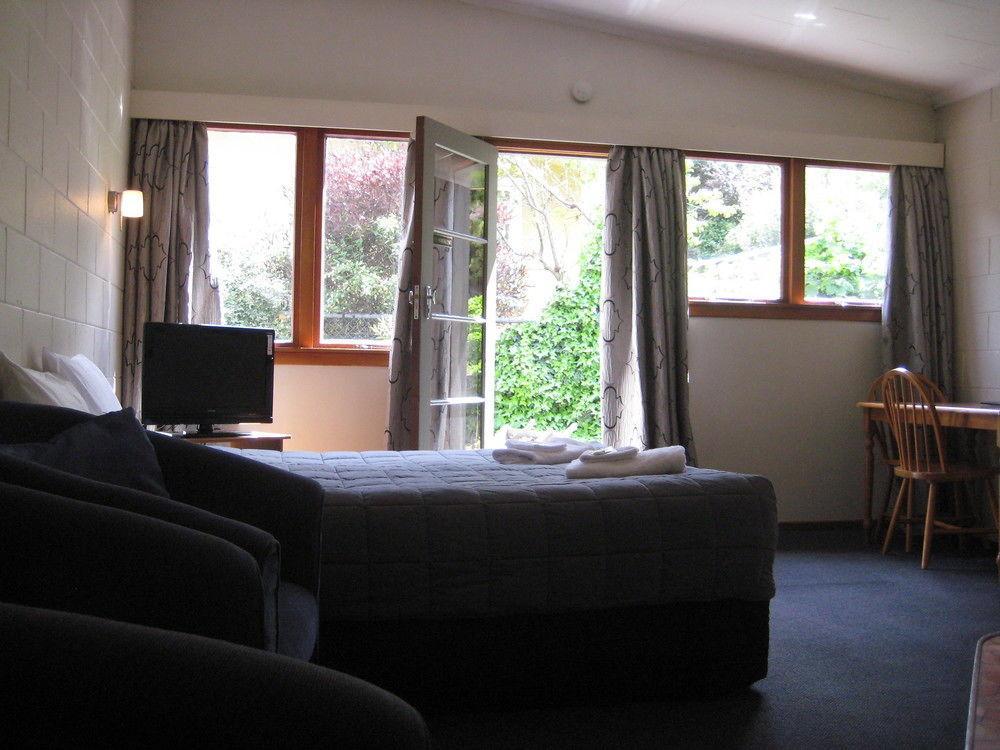 Abba Court Motel Queenstown Extérieur photo