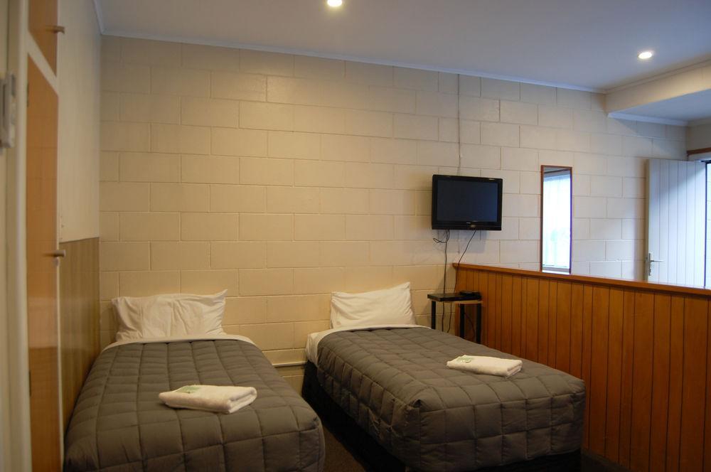Abba Court Motel Queenstown Extérieur photo