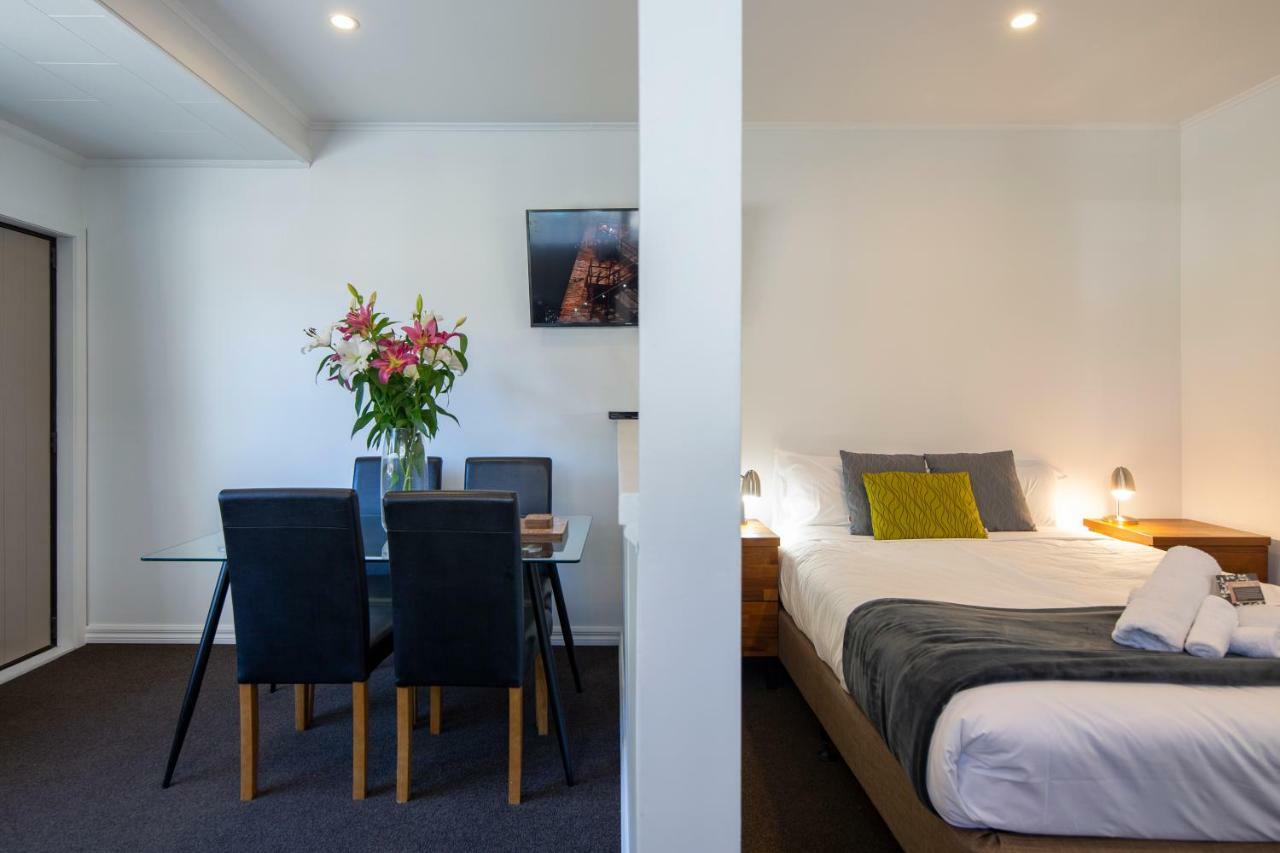 Abba Court Motel Queenstown Extérieur photo