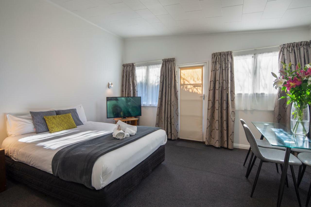 Abba Court Motel Queenstown Extérieur photo